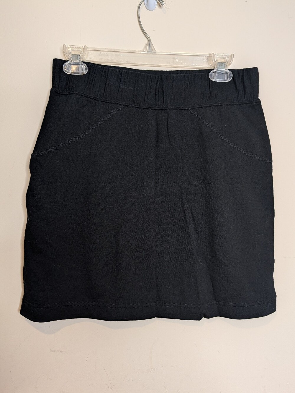 Ibex 100% Merino Wool Mini Skirt Black Pull-On Curved Seam Size M